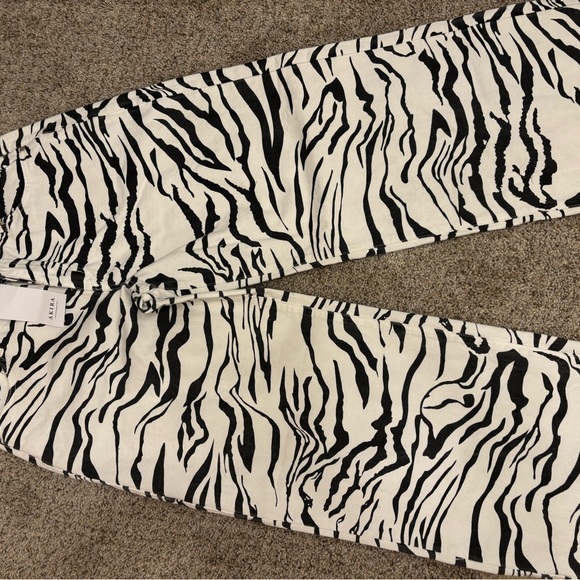 AKIRA Black and White Zebra Print Wide Leg Jeans - Picture 5 of 10